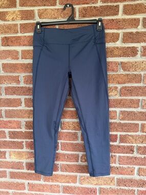 virus leggings.  womens size large.  navy blue.  euc. action performance.